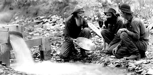 Gold Panning Gold Panning